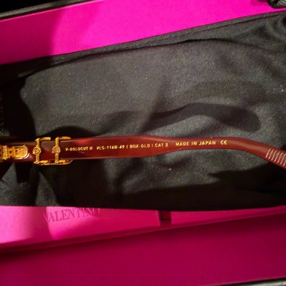 Valentino Garavani Burgundy and Gold Cat-Eye Sunglasses main image 8
